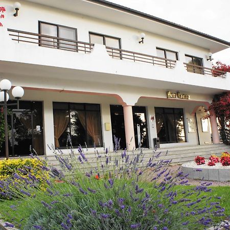 Hotel Contriz 포보아데바짐 외부 사진