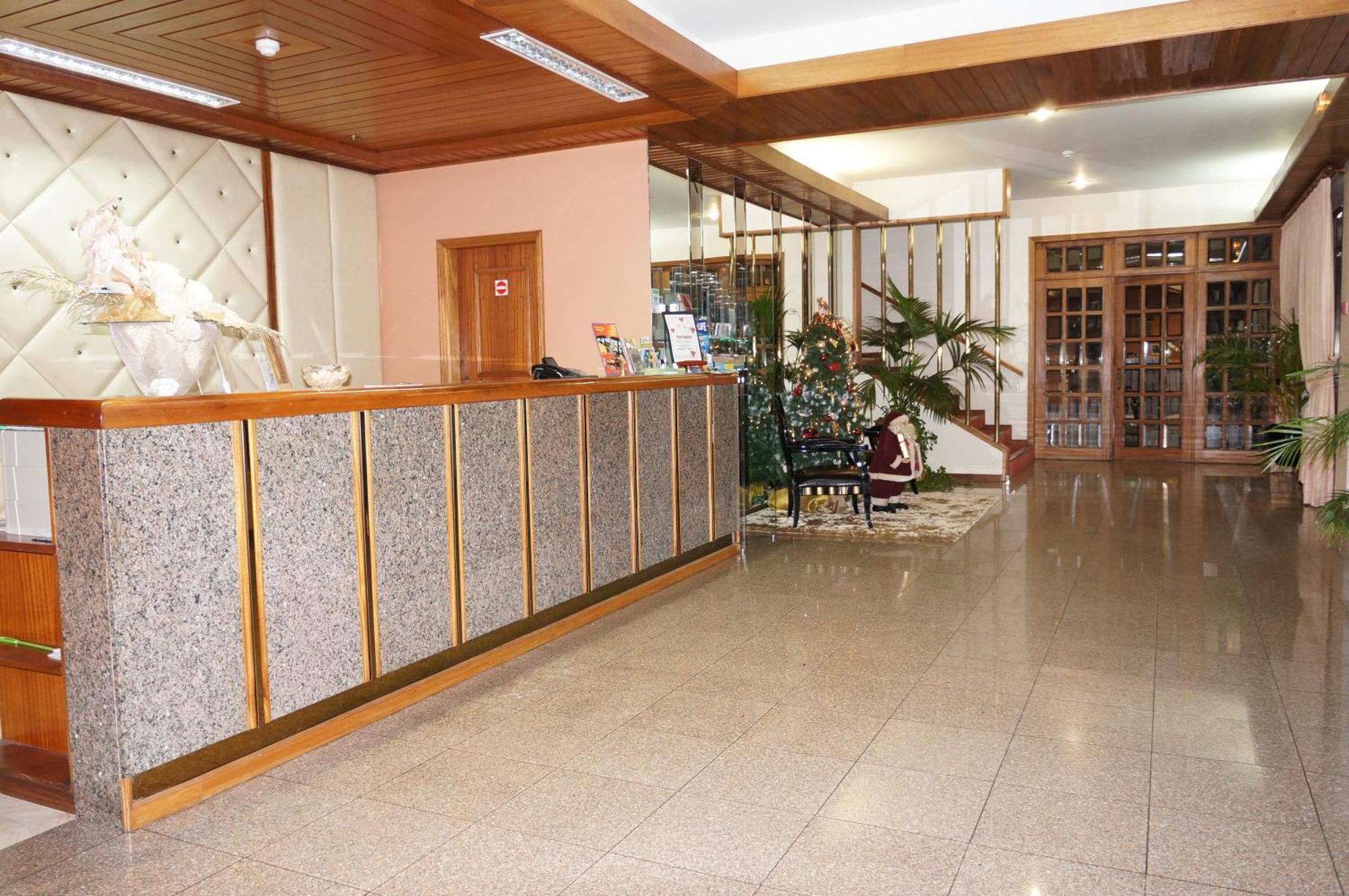 Hotel Contriz 포보아데바짐 외부 사진